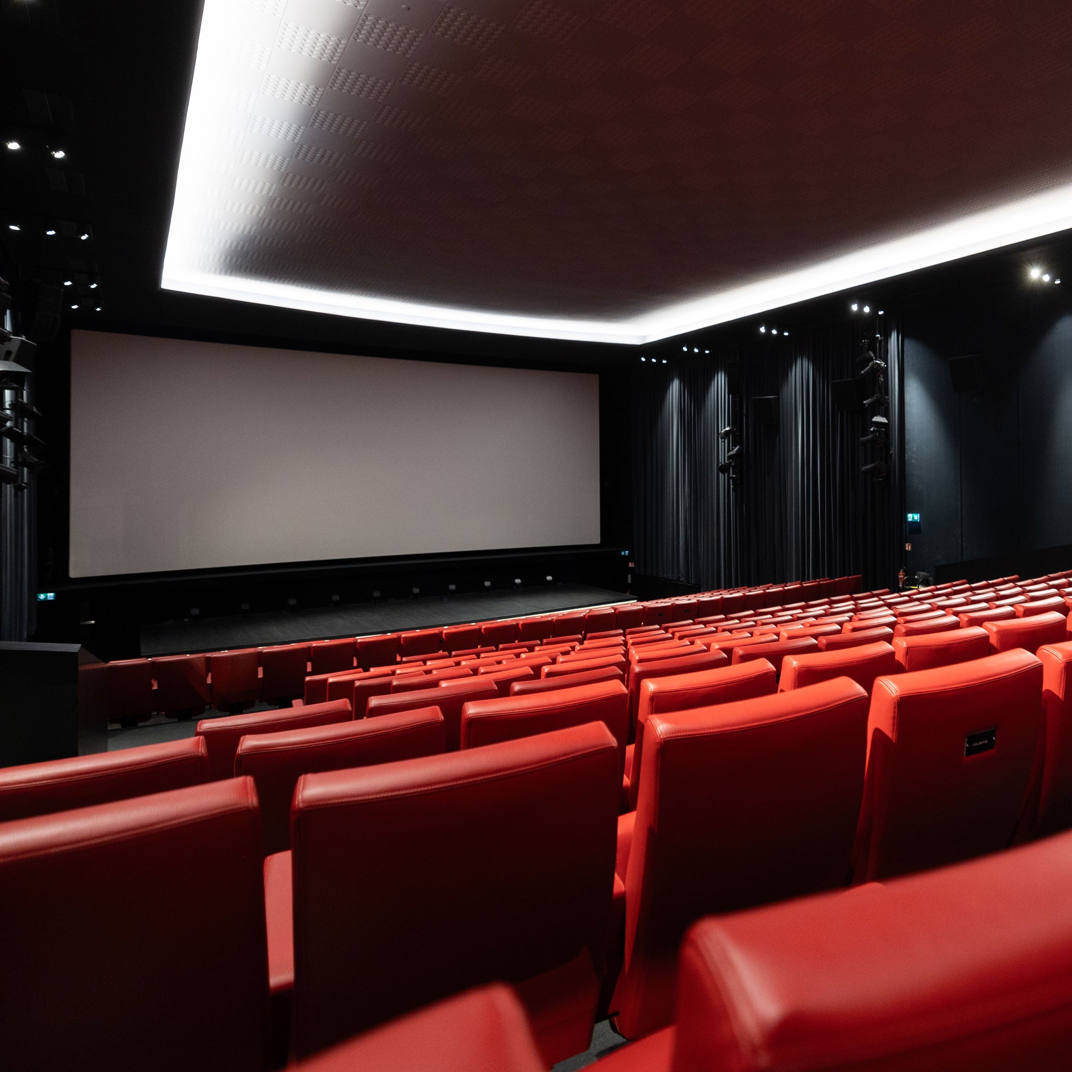Name a Seat at GranRex